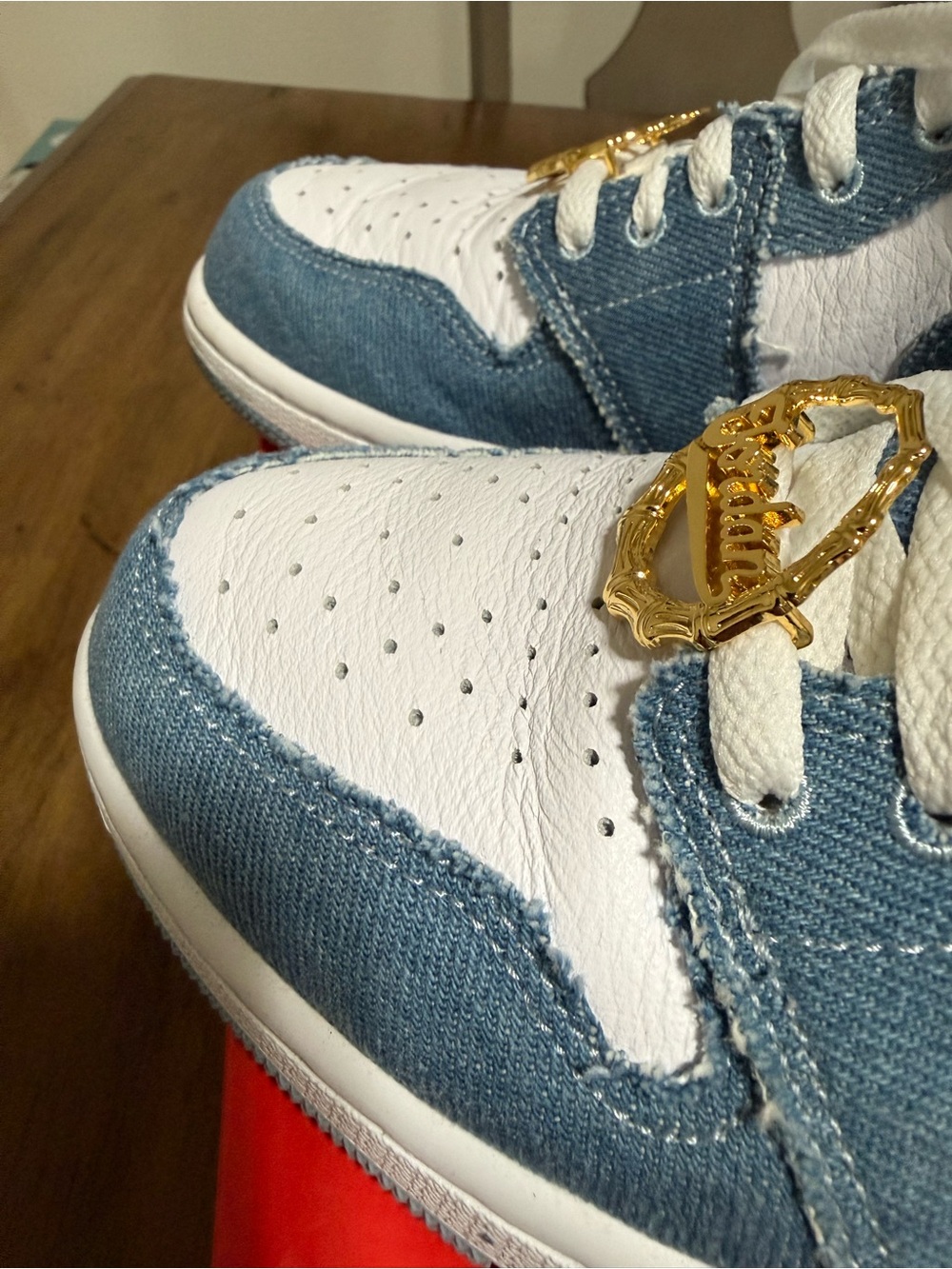 Nike Air Jordan 1 Retro High OG Denim - Picture 4 of 10